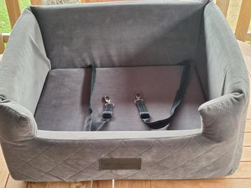 Luxueuze hondenmand. Amibelle Molly.  beschikbaar voor biedingen