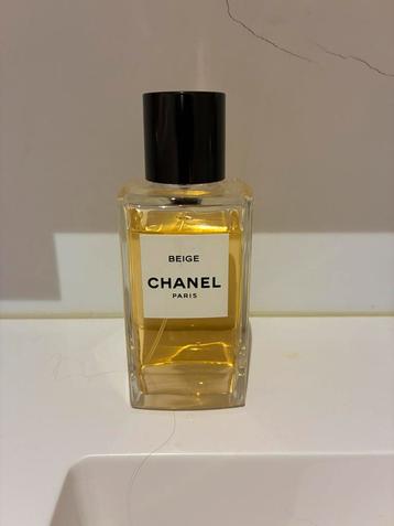 Chanel Beige beschikbaar voor biedingen
