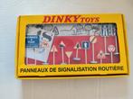 Dinky Atlas _ 12 Panneaux de signalisation _ ref. 593, Enlèvement ou Envoi, Neuf, Autres types, Dinky Toys
