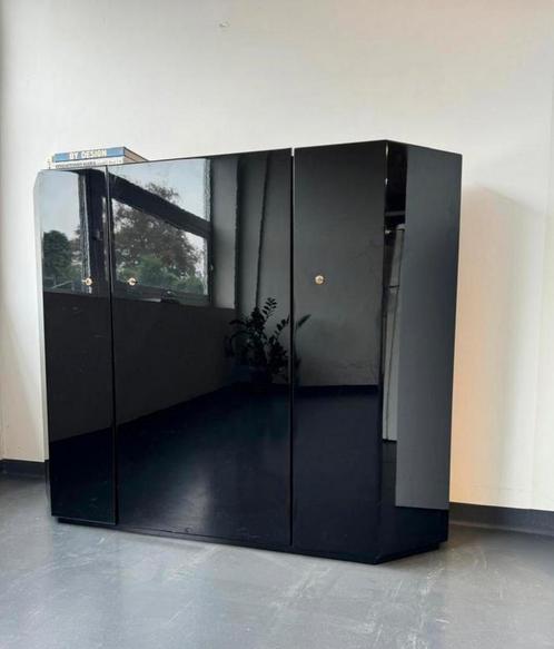 Bramante cabinet Cassina x b&bitalia Vitra eames, Huis en Inrichting, Kasten | Buffetkasten, Ophalen