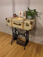 Unieke vintage Bijzettafel - upcycled, Huis en Inrichting, Ophalen