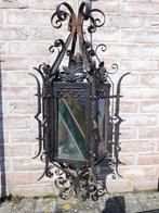 lanterne en fer forgé ancienne