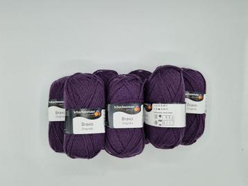 Breiwol / Breigaren beschikbaar voor biedingen