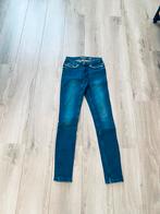 Jean skinny W25/L32, Vêtements | Femmes, Jeans, Enlèvement ou Envoi, Comme neuf, Bleu, W27 (confection 34) ou plus petit