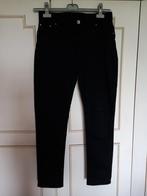 Damesbroeken (jeans) worden zeer zelden gedragen., Kleding | Dames, Broeken en Pantalons, Ophalen of Verzenden