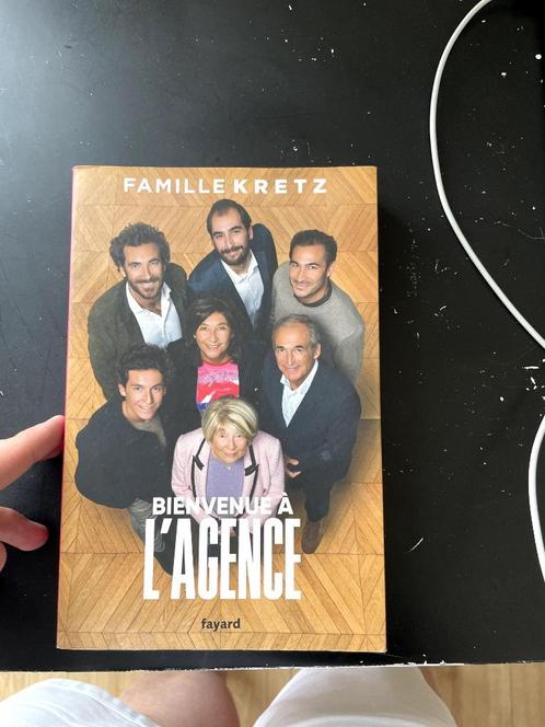 Boek uit de serie 'The Agency' op Netflix, Boeken, Overige Boeken, Gelezen, Ophalen of Verzenden