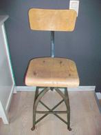 OUDE BIENESE STOEL UIT DE JAREN 50, Ophalen