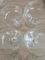 6 verres à gin, Enlèvement