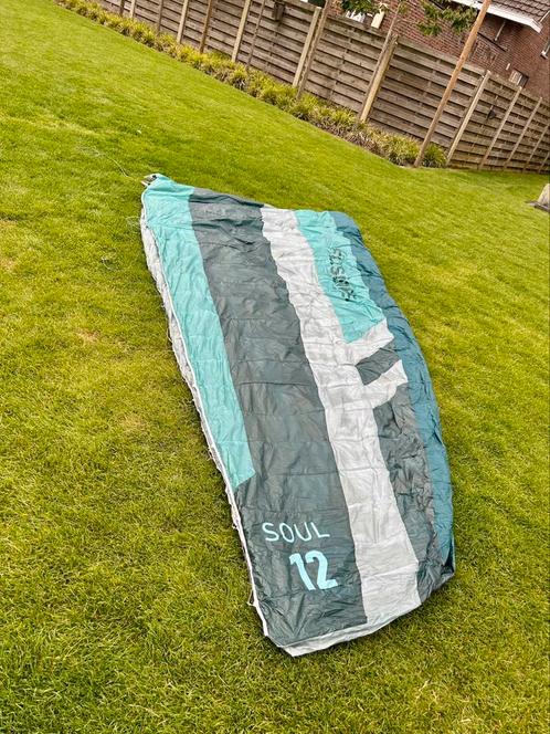Flysurfer soul 2 12m zgan, Watersport en Boten, Kitesurfen, Ophalen of Verzenden