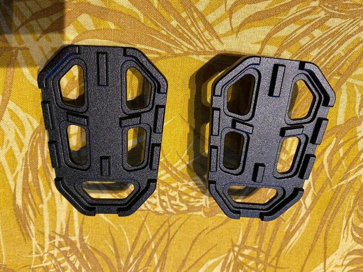 Paar nieuwe voetsteunen gezandstraalde zwarte epoxyverf voor, Motoren, Onderdelen | BMW, Nieuw, Ophalen of Verzenden