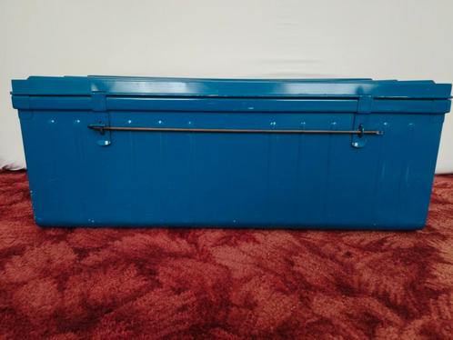 Grote metalen opbergkoffer, Huis en Inrichting, Woonaccessoires | Kisten, Gebruikt, Minder dan 50 cm, Metaal, Ophalen