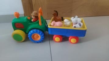 Tractor met dieren beschikbaar voor biedingen