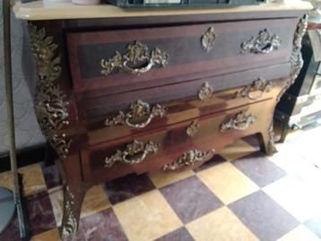 Prachtige  Commode  Perfecte Staat Bieden Vanaf 400 beschikbaar voor biedingen