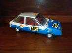 Vintage rally sedan #85 in blik – ca. 1:25 schaal, Ophalen, Zo goed als nieuw