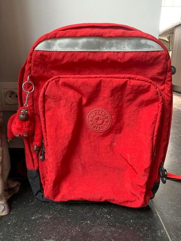 Kipling rode boekentas beschikbaar voor biedingen