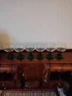 Wijnglazen met mooie groen voet van de Moezel, Verzamelen, Glas en Drinkglazen, Ophalen of Verzenden, Zo goed als nieuw