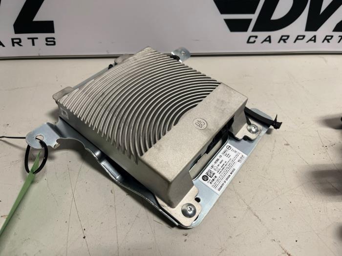 Radio versterker van een Ford Kuga, Auto-onderdelen, Elektronica en Kabels, Ford, Gebruikt, 3 maanden garantie, Ophalen of Verzenden
