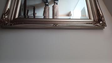 Mooie grote verzilverde spiegel voor hall of living beschikbaar voor biedingen