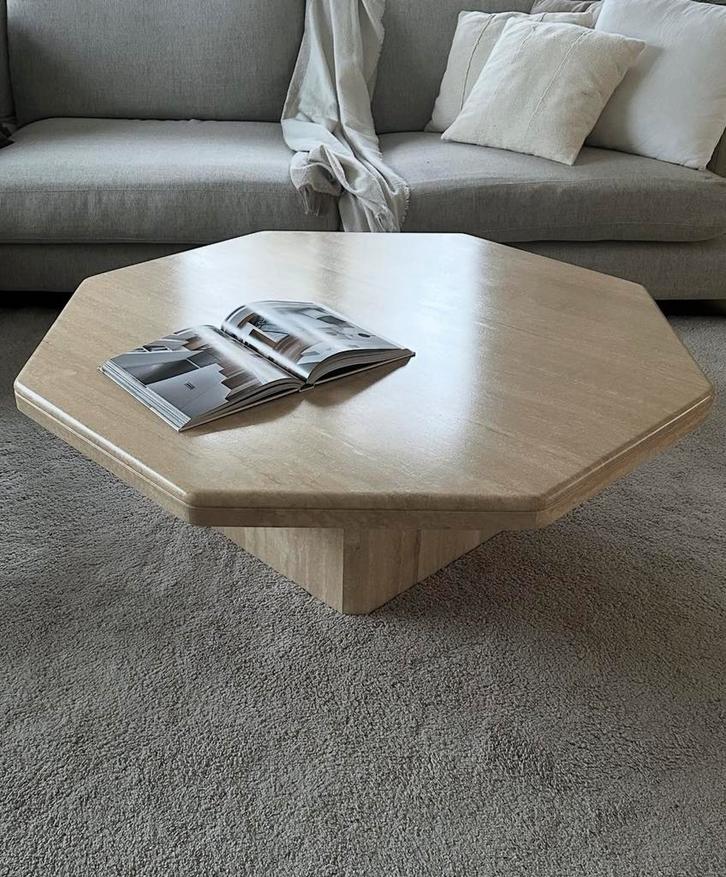 Travertine Coffee table, Maison & Meubles, Tables | Tables de salon, Comme neuf, Autres formes, Autres matériaux, Enlèvement