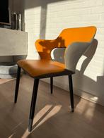 Nieuwe stoel. 1 st. 50€., Huis en Inrichting, Stoelen, Ophalen, Zo goed als nieuw