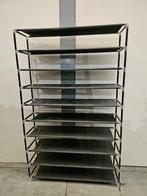 Schoenrek, Enlèvement, Utilisé