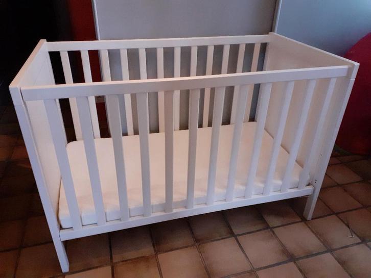 Kinderbedje, Kinderen en Baby's, Kinderkamer | Bedden, Ophalen