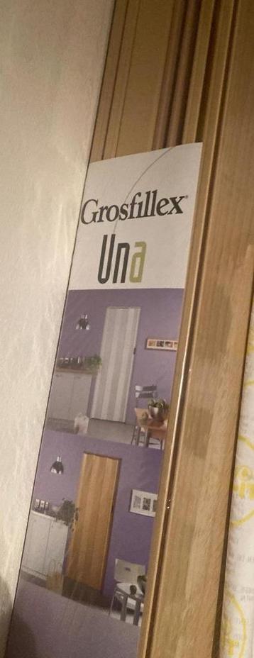 Nieuwe Grosfillex accordeonhouder beschikbaar voor biedingen