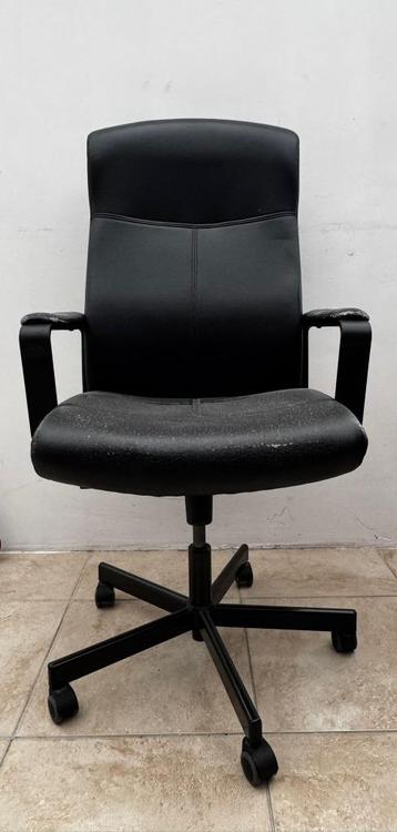 IKEA BUREAU STOEL ZWART beschikbaar voor biedingen