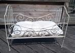 Lit de poupée vintage en métal blanc avec matelas, Antiquités & Art, Enlèvement