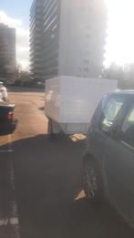 Remorque fermer, Enlèvement