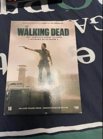 Dvd seizoen 3 walking dead beschikbaar voor biedingen