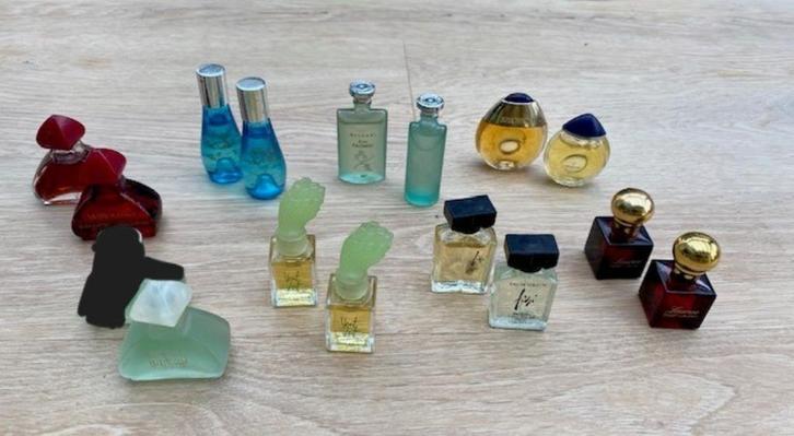 Vintage Miniatuur flesjes RL, Boucheron, Bvlgary, Fidji, Dav, Verzamelen, Parfumverzamelingen, Zo goed als nieuw, Miniatuur, Gevuld