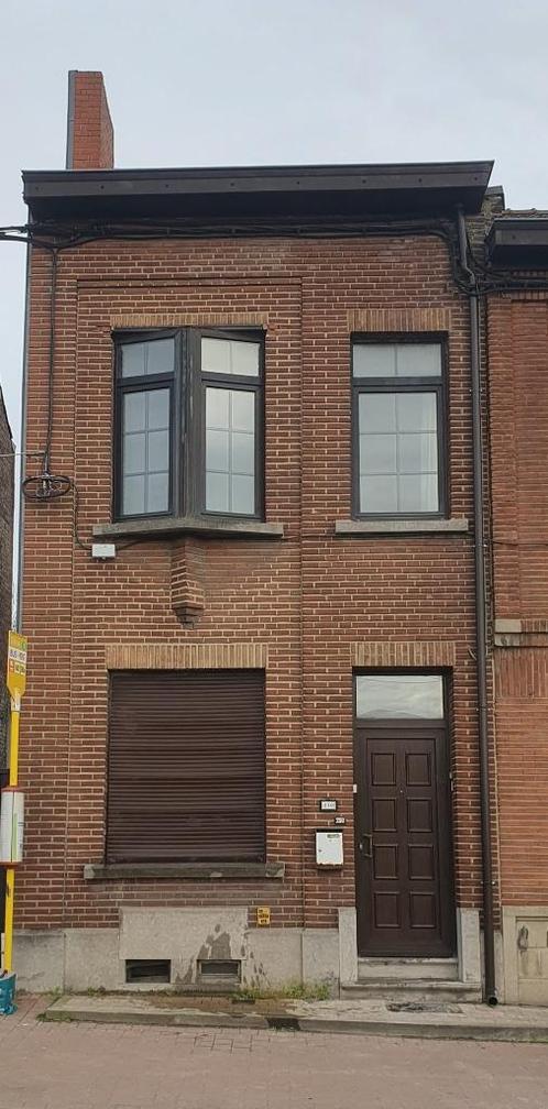 Maison 3 façades à vendre à Gosselies, Immo, Huizen en Appartementen te koop, Charleroi, tot 200 m², Hoekwoning