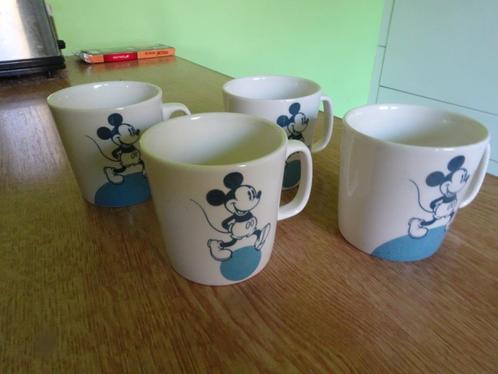 Donaldson set van 4 bekers - Mickey Mouse -, Verzamelen, Disney, Zo goed als nieuw, Servies, Mickey Mouse, Ophalen of Verzenden