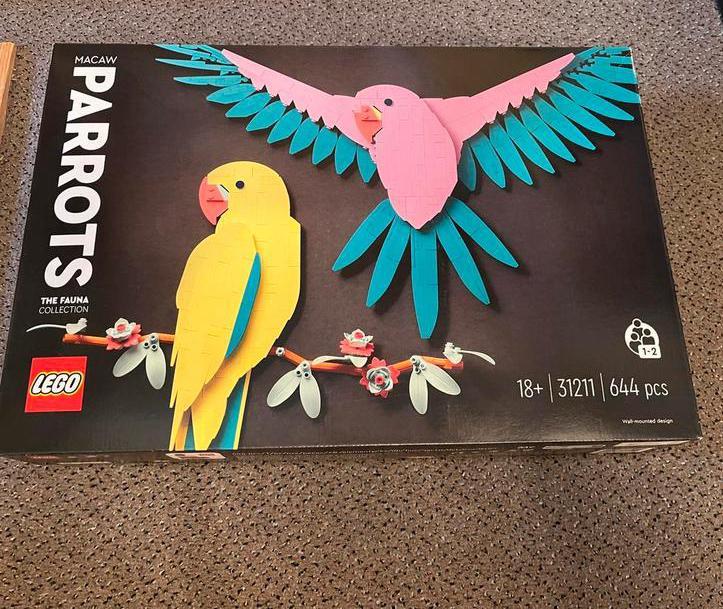 Lego fauna collection 31211 parrots sealed/retired, Kinderen en Baby's, Speelgoed | Duplo en Lego, Nieuw, Lego, Complete set, Ophalen