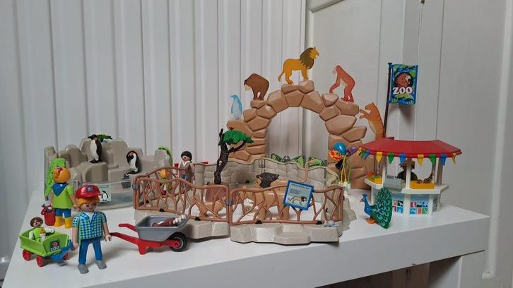 Playmobil Zoo met veel uitbreidingen, Kinderen en Baby's, Speelgoed | Playmobil, Zo goed als nieuw, Ophalen of Verzenden