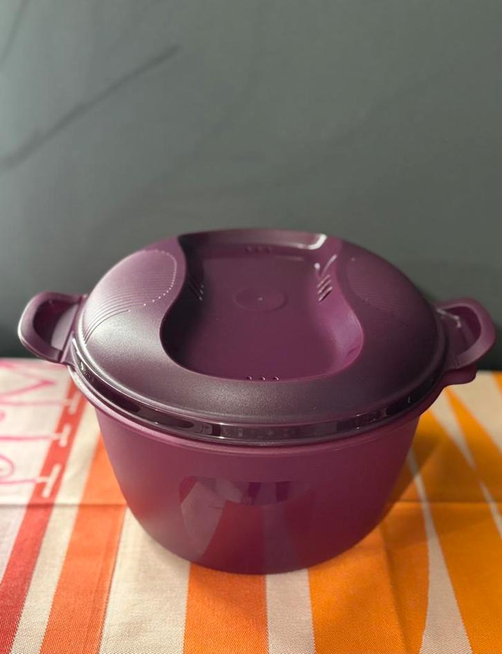 Tupperware cuiseur de riz Max 3L cuisine recette NEUF, Huis en Inrichting, Keuken | Tupperware, Nieuw, Paars, Ophalen of Verzenden