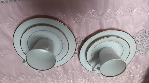2 kop en schotel met 24 Karat gouden rand, Huis en Inrichting, Keuken | Servies, Ophalen