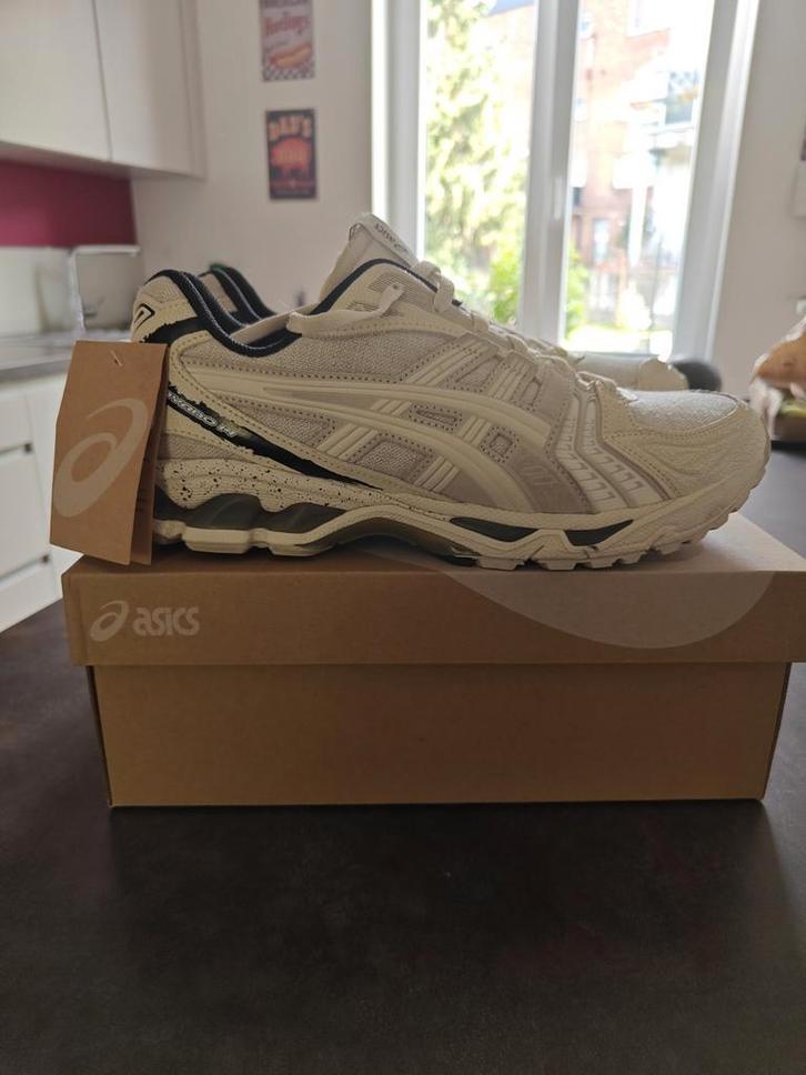 Asics gel kayano-14, Sport en Fitness, Loopsport en Atletiek, Zo goed als nieuw, Asics, Ophalen