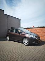 Peugeot 208 1.4i Benzine Nieuwe Distributieketing gps airco, Auto's, Voorwielaandrijving, Stof, 4 cilinders, Electronic Stability Program (ESP)
