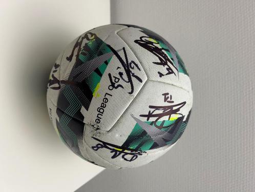 Royal antwerp FC . Squad signed ball, Sport en Fitness, Voetbal, Nieuw, Bal, Ophalen of Verzenden