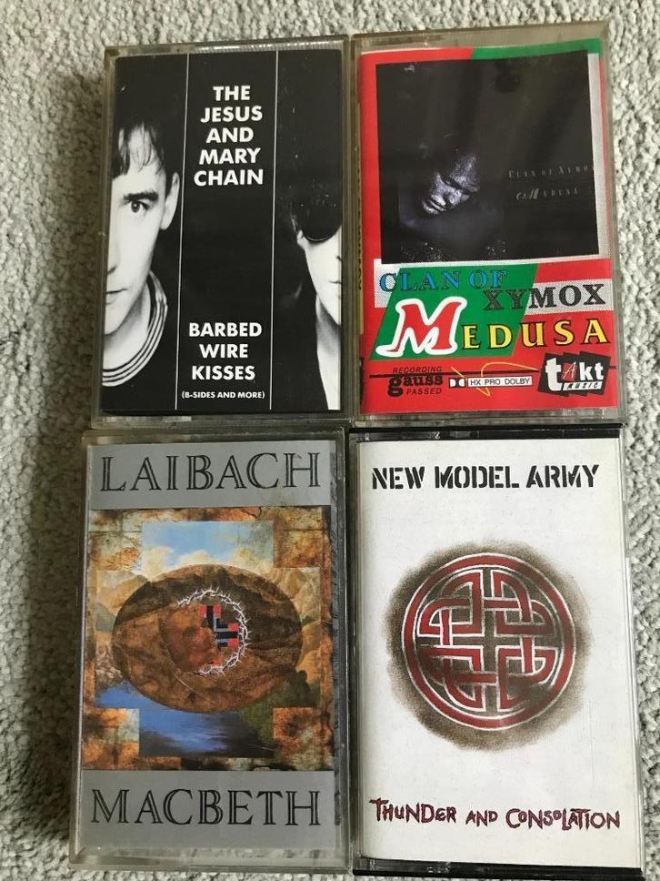 4 Cassettes 80's, Cd's en Dvd's, Cassettebandjes, Gebruikt, Origineel, Rock en Metal, 2 t/m 25 bandjes, Met bewaardoos, rek of koffer