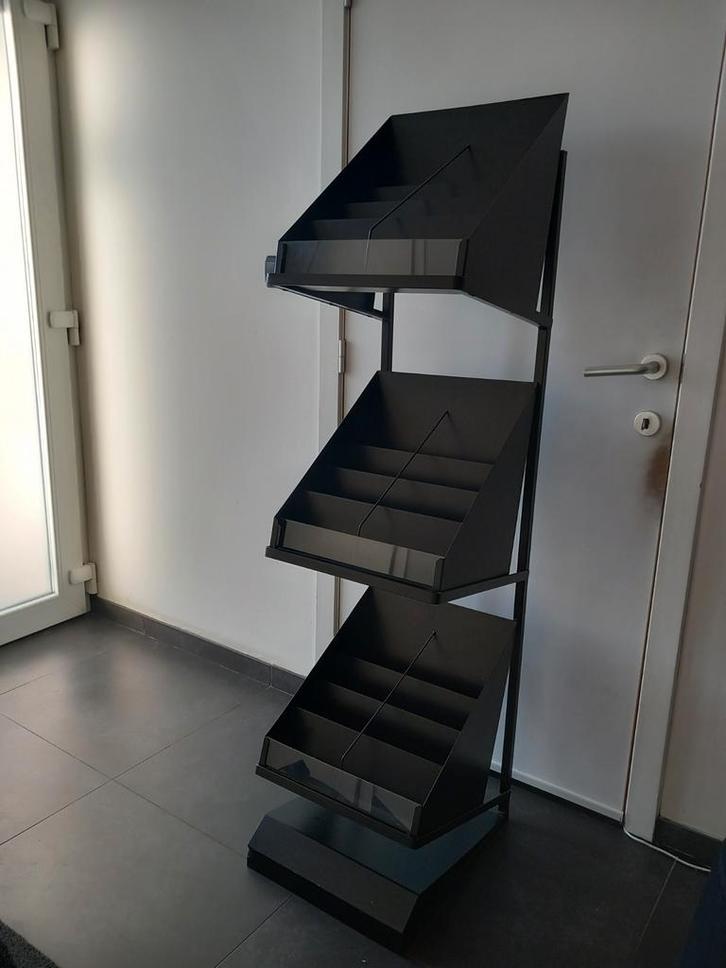 Rek, presentatierek, winkel, kantoor,...  zwart metaal, Articles professionnels, Aménagement de Bureau & Magasin | Mobilier de bureau & Aménagement