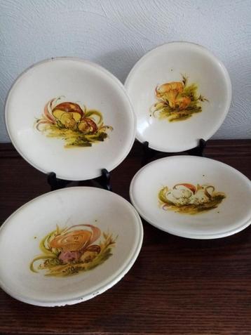 4 sierborden borden thema paddenstoelen + 2 staanders (45jr) beschikbaar voor biedingen