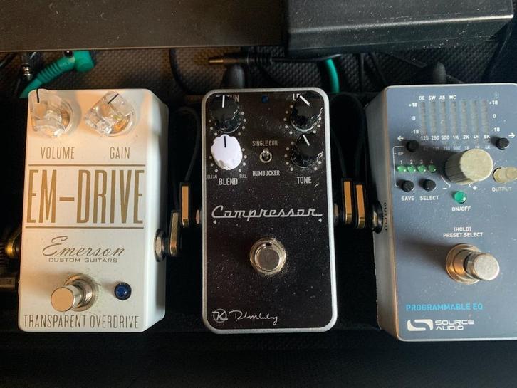 opruiming gitaareffecten wegens weinig gebruik, Muziek en Instrumenten, Effecten, Zo goed als nieuw, Chorus, Compressor, Multi-effect