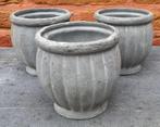 3 ronde gietijzeren bloempotjes, Ophalen, Overige materialen, Gebruikt, Rond