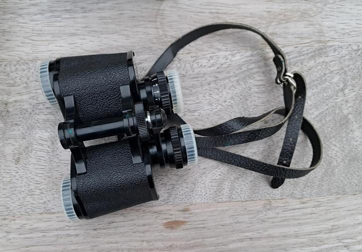 vintage Yashica verrekijker 30mm lenzen vergroting x8, Audio, Tv en Foto, Optische apparatuur | Verrekijkers, Gebruikt, Porro (met knik)