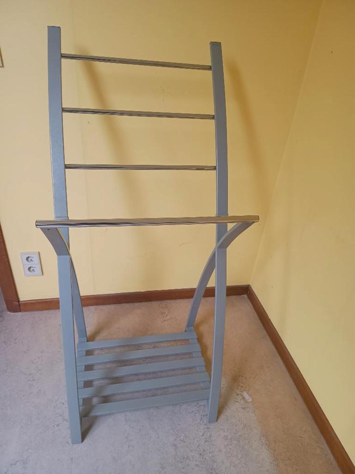 Porte serviettes Alibert ( A 223), Huis en Inrichting, Badkamer | Badtextiel en Accessoires, Zo goed als nieuw, Overige typen