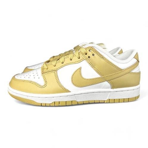 Nike Dunk Low Team Gold - 38.5 - DV0833-100, Kleding | Dames, Schoenen, Nieuw, Sneakers, Overige kleuren, Verzenden
