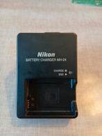 Nikon MH-24, Audio, Tv en Foto, Fotografie | Accu's en Batterijen, Ophalen, Gebruikt